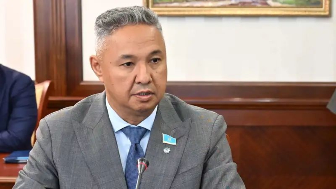 قازاقستاندىق ٶندٸرۋشٸلەر رەەسترٸ: ٷكٸمەت دەپۋتات ۇسىنىسىن قولدامادى