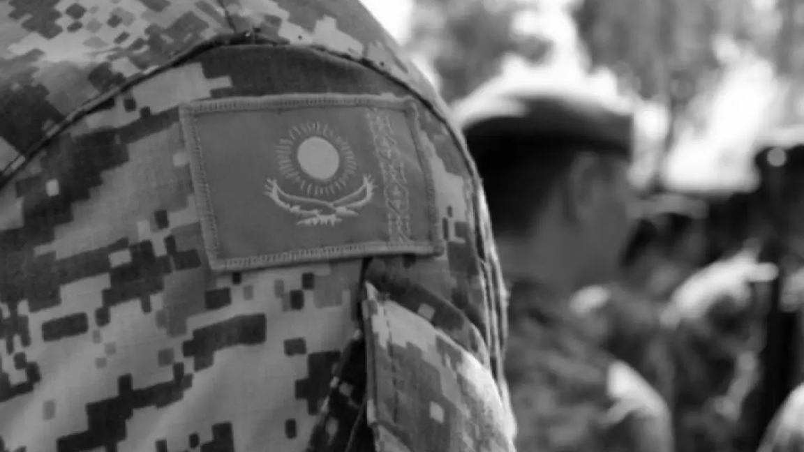 دەپۋتات ەسكەري قىزمەتشٸلەر اراسىنداعى سۋيتسيدتٸڭ الدىن الۋ جولىن ۇسىندى