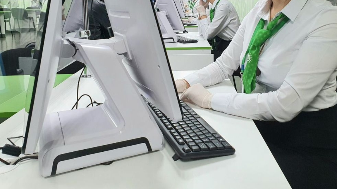 الماتىدا "ەدەمٸ" نٶمٸر العىسى كەلگەندەردەن كٶپ ٶتٸنٸش تٷسكەن