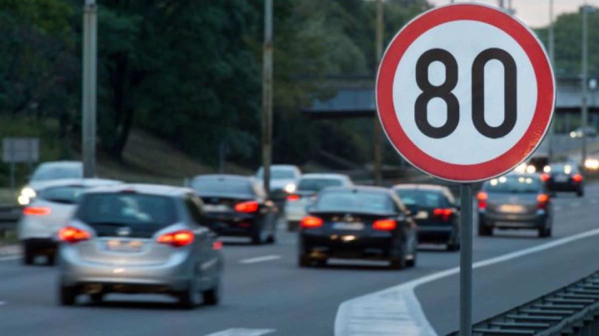Jyldamdyqty 2 km/saǵatqa asyrǵany úshin aiyppul salyna ma? IIM túsinikteme berdi