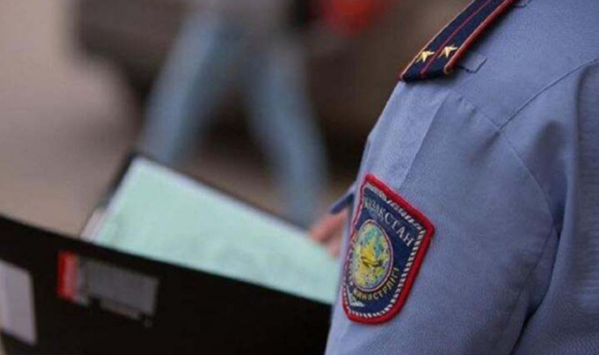 СҚО-да полицейді балағаттаған әйел 400 мың теңге төлеуге міндеттелді