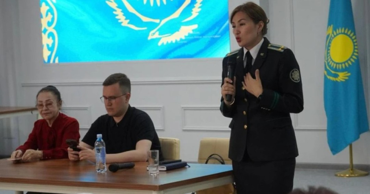 Астаналық зейнеткерлерге интернет-алаяқтардан қорғану жолдары түсіндірілді
