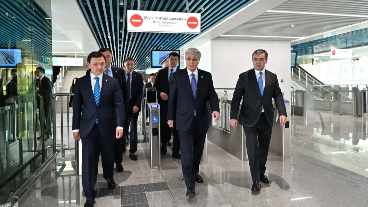 Тоқаев Astana LRT жүйесін іске қосты