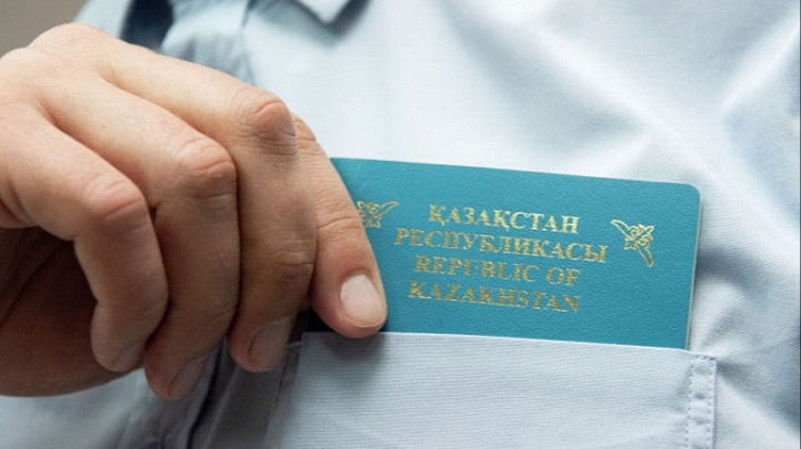 Мұрат Әбенов: Үкімет қандастарға жасанды кедергі жасап отыр