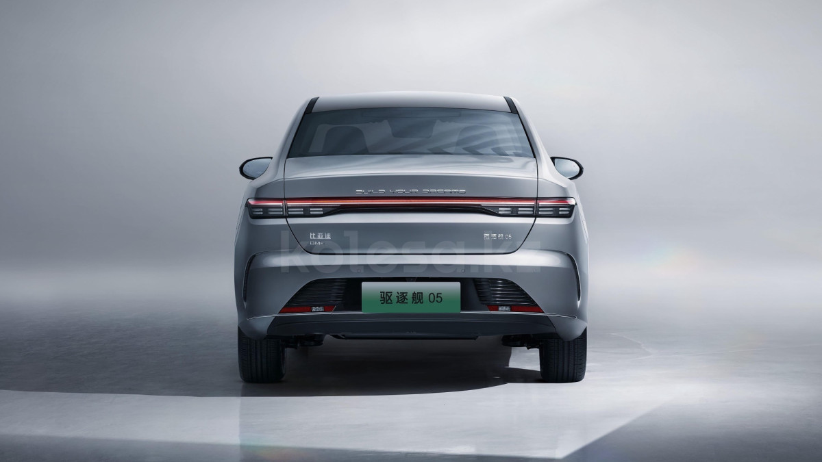 BYD көліктеріне қатысты дау: Мәжіліс депутаты мемлекеттік кірістер органдарын заңсыз әрекетке айыптады