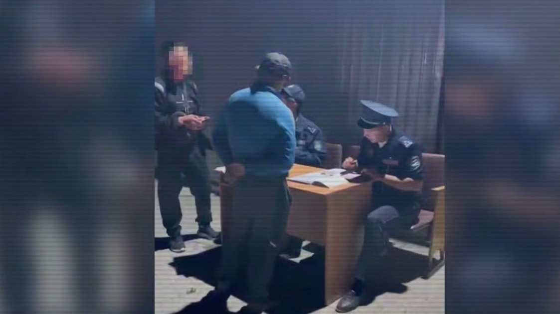 Заңсыз жанармай тасымалына тосқауыл: шекарадан 12 тоннаға жуық жанар-жағармай шығарылмақ болған
