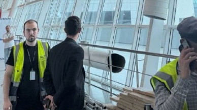 Алматы әуежайы тағы да сынға қалды: қала тұрғыны жолаушыларға құбырлар құлағанын айтты