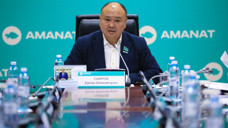 Саиров: «Аманаттың артынан Назарбаевтың құлағы көрініп тұратын»