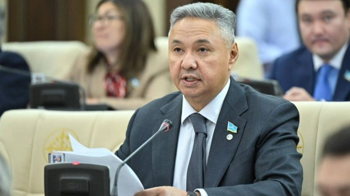 Азат Перуашев: «Құрылтай құрамына енбесем де, ештеңе өзгермейді»