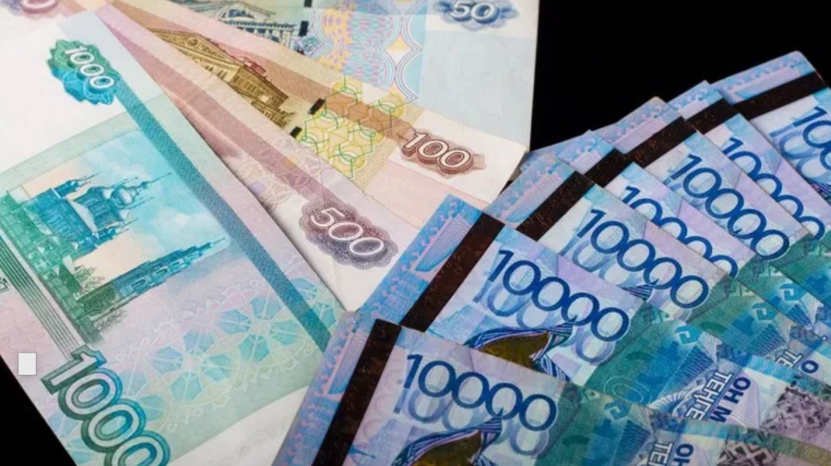 Қазақстанда рубльді айырбастай алмағанын айтқан ресейлік әйел желіде шағымданды