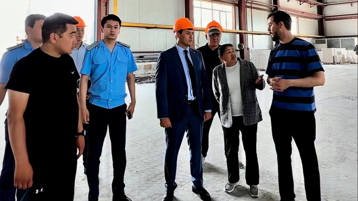 Целиноград ауданында газоблок өндіретін зауыт құрылысы бойынша инвестициялық жобаның іске асырылу барысы талқыланды