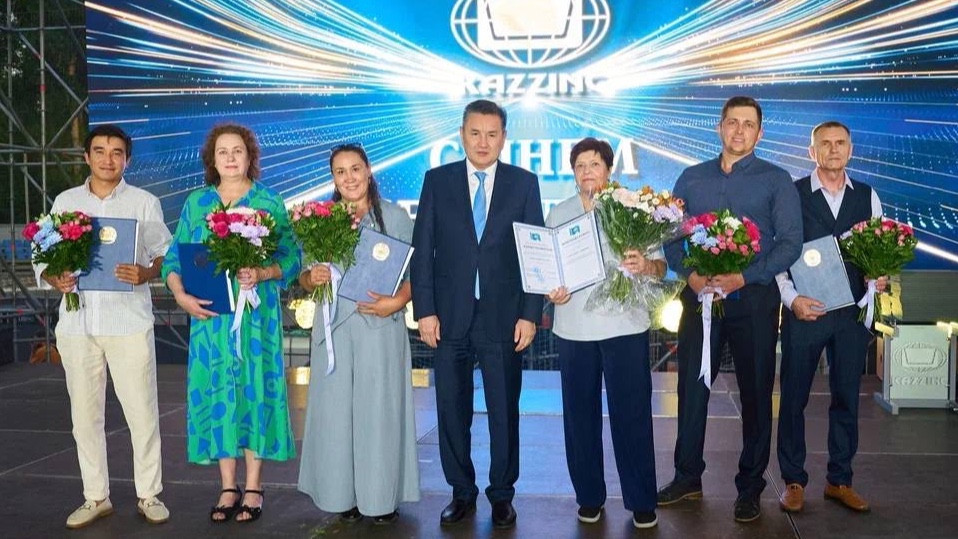 Шығыс Қазақстан облысының әкімі металлургтерді кәсіби мерекемен құттықтады