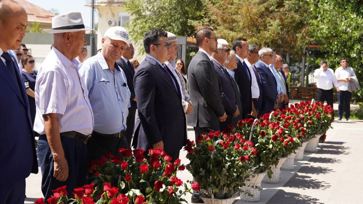 Жезқазғанда Металлург күні қарсаңында Қаныш Сәтбаевтың рухына тағзым етілді