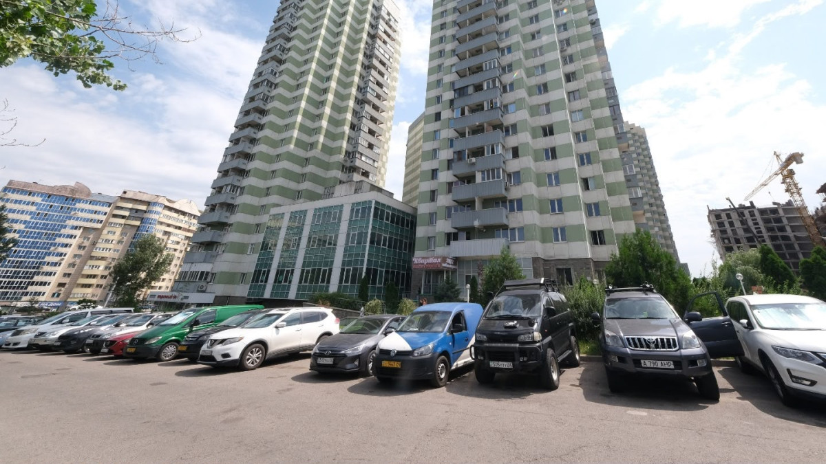 Алматылықтар тұрғылықты жеріне жақын маңда көлігін тегін қоя алады