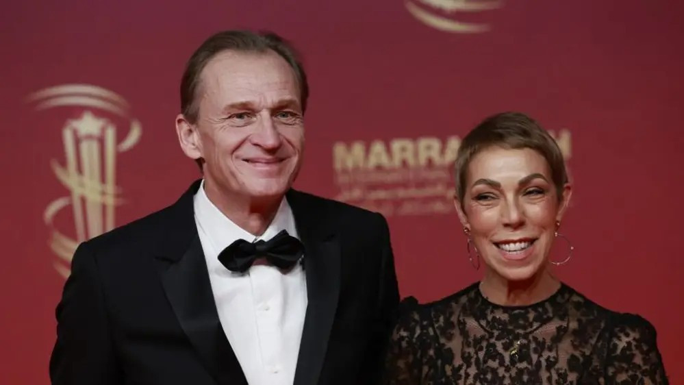 Франциялық танымал продюсер мен Dior басшысы жол апатынан қаза тапты