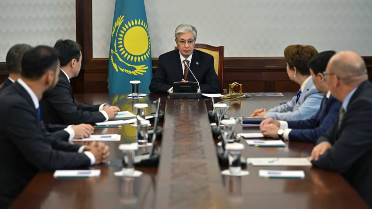 Президент Құрылтайдағы партия фракцияларының жетекшілерімен кездесті