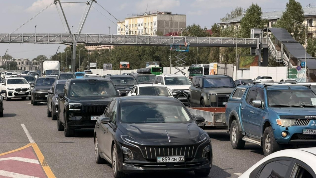 1 қыркүйектен бастап Алматыда көліктердің ауа ластау деңгейі тексеріледі