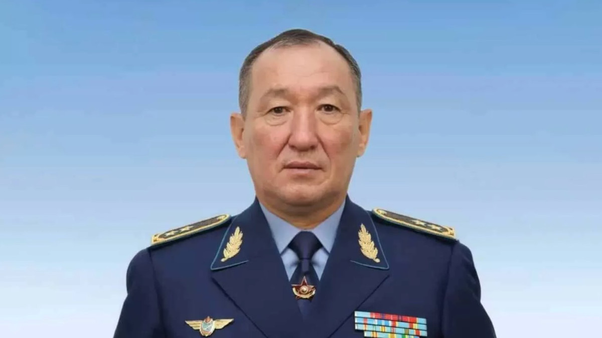 Дәурен Қосанов Қорғаныс министрі болып қайта тағайындалды