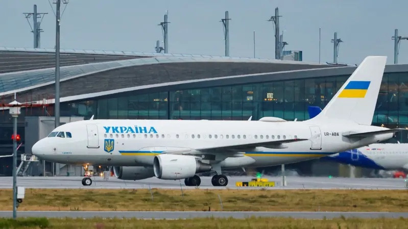 Зеленский мінген ұшаққа ресейлік дрон қауіп төндірген