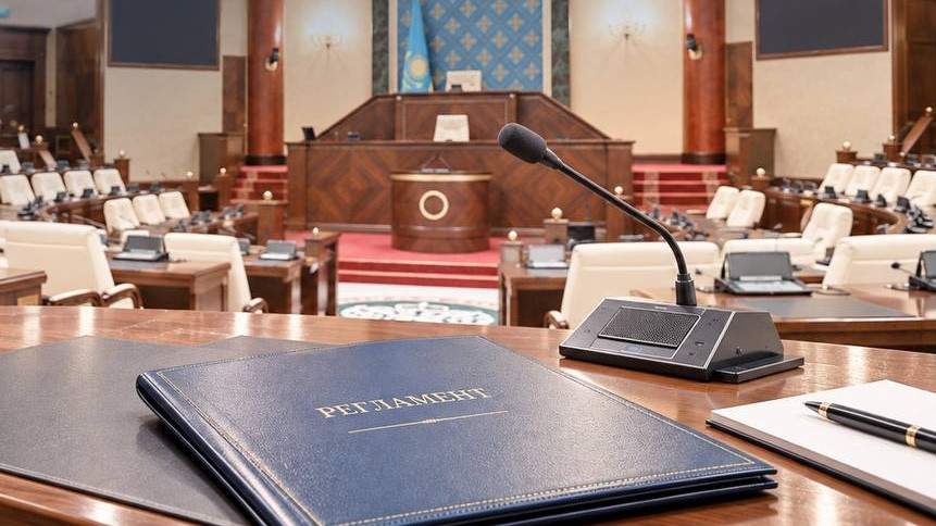 Енді Құрылтай депутаттарына мінберден жеке мәселелерін айтуға болмайды