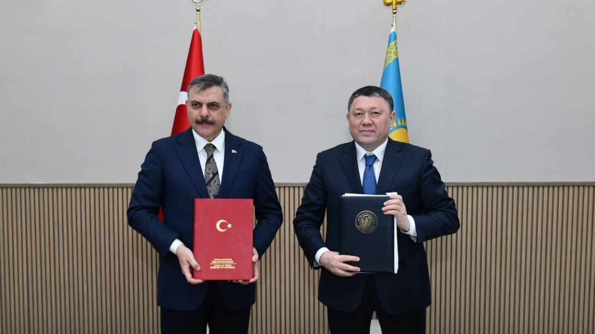 Қазақстан мен Түркия заңсыз жүргендерді қайтару тәртібін бекітті