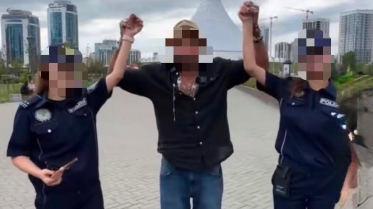 Желіні шулатқан видео: Астанада туристік полицияның екі қызметкері жұмыстан босатылды