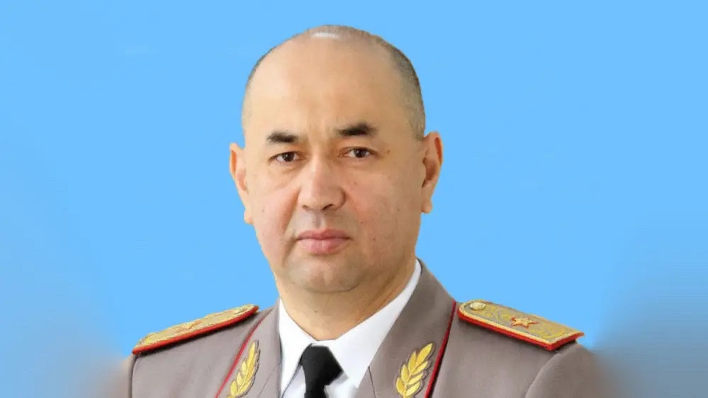 Тоқаев Құрлық әскерлерінің бас қолбасшысы Мереке Көшекбаевты қызметінен босатты