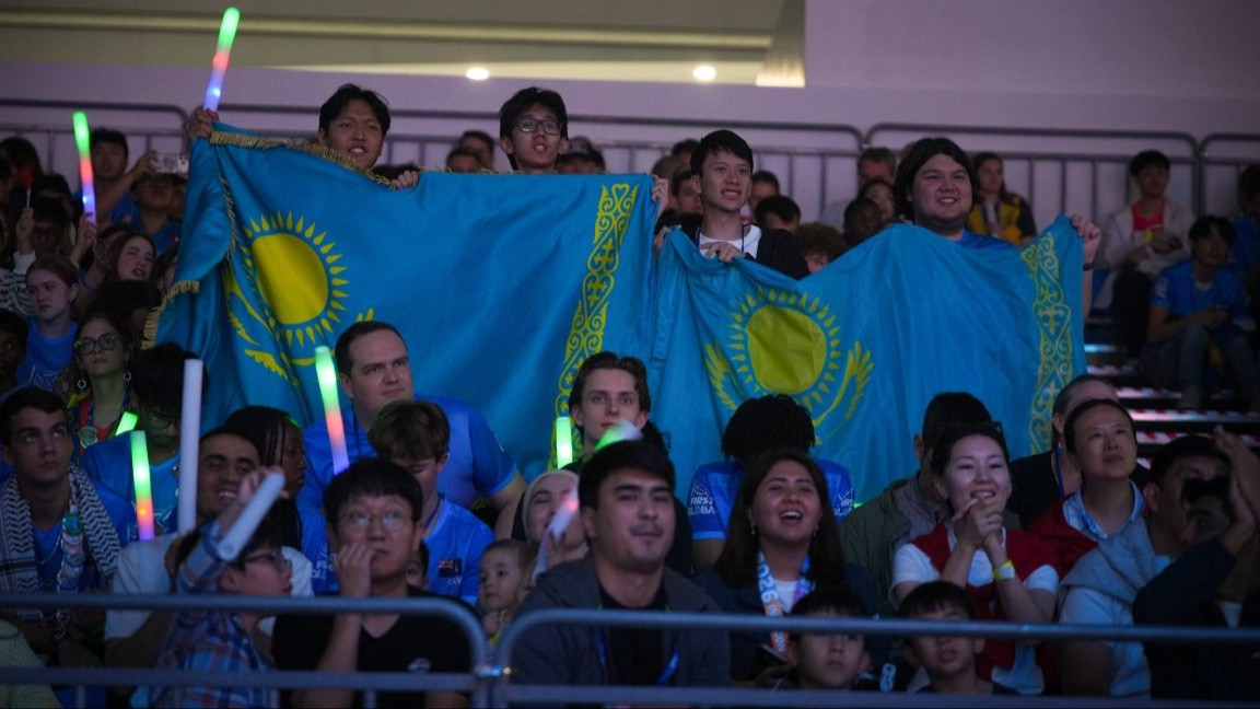 Қазақстандық оқушылар робототехникадан әлемдік чемпионатта үздік төрттікке енді