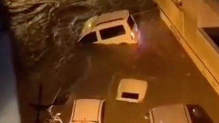 Ыстамбұлдағы су тасқыны: үш адам қаза тауып, алты адам із-түссіз жоғалды