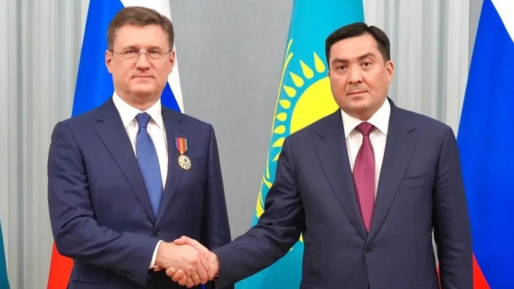 Ерлан Ақкенженов Александр Новакпен кездесті