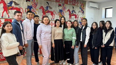 Тарихты білу-парыз: ҚазҰУ студенттері сақ қорғанына барды