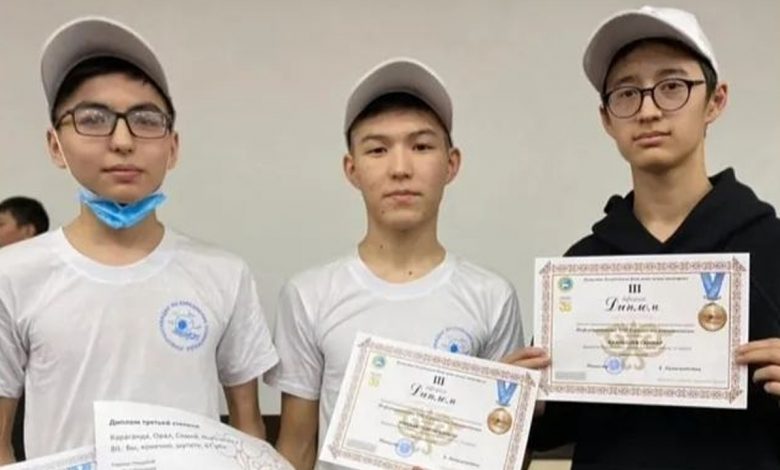 Школьники "айтишники" из Восточного Казахстана удивили жюри международного конкурса