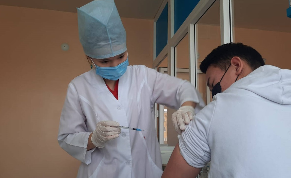 Шығысқазақстандық дәрігерлер «вакцинаға қарсылығы жоқ» ата-аналардың тізімін әзірлеуде