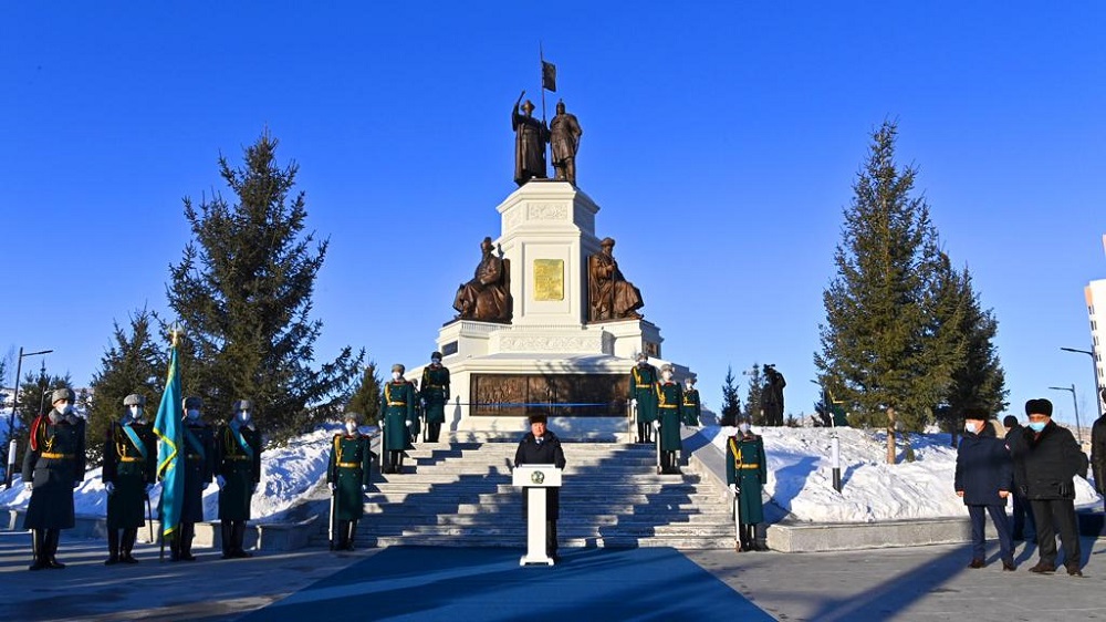 Аскар Мамин принял участие в открытии монумента Независимости и торжественном собрании в Восточно-Казахстанской области