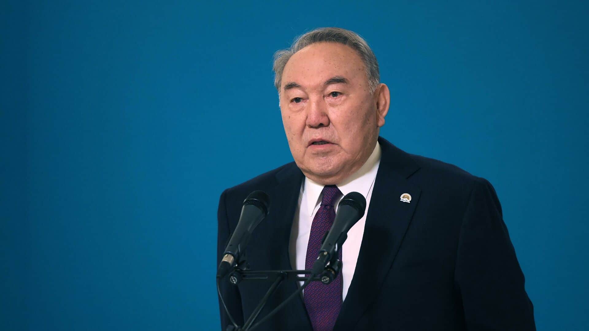 "Шекараны ойлау қажет". Назарбаев Қауіпсіздік Кеңесінің отырысында не деді?