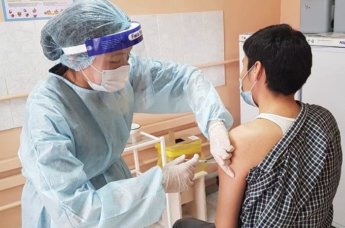 Түркістанға отандық вакцина жеткізілді