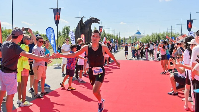 Елордада триатлоннан Ironman Kazakhstan жарысы өтуде