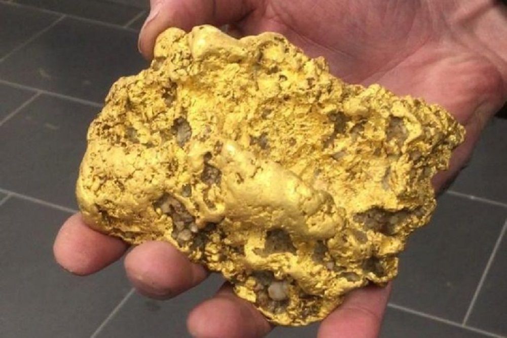 Ресейге 250 млн теңгенің алтынын алып өтпек болған