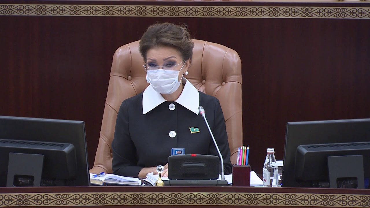 Назарбаева: "Полицияға қарсылық көрсету? Мұның жолын кесу керек"