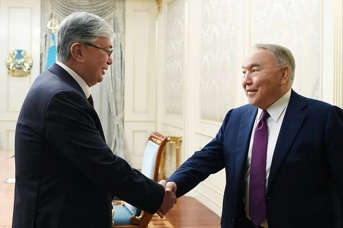 Айдос Үкібай: "Назарбаев сап-сау, сенбесеңдер әкімдерден сұраңдар"