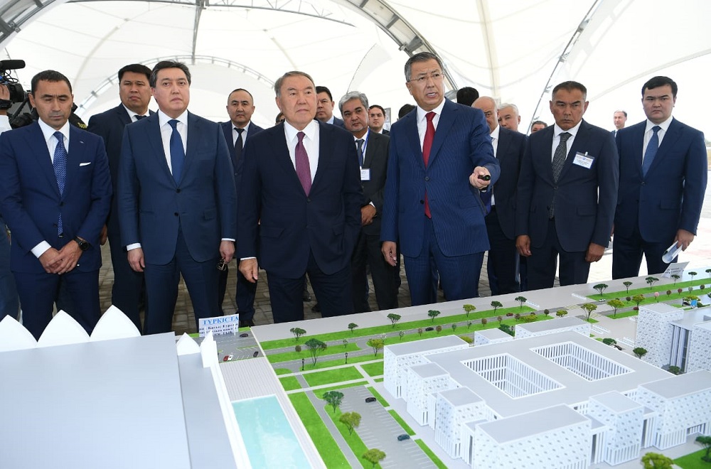 Президент Түркістанның жаңа әкімшілік орталығын дамыту жобасымен танысты