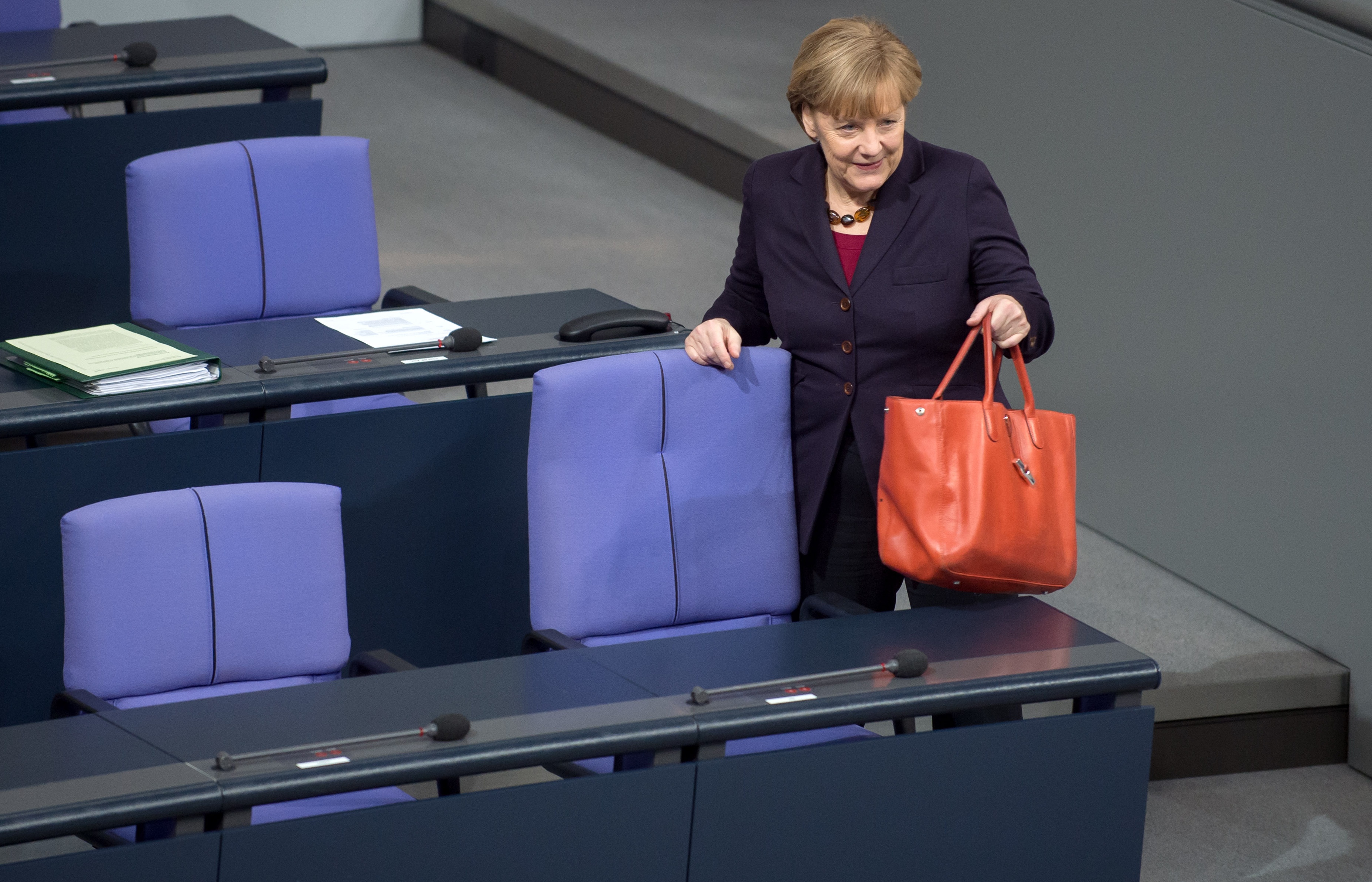 Ангела Меркель төртінші рет немістерді басқаратын болды