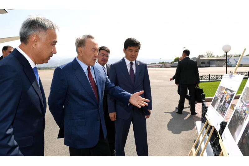 Мемлекет басшысы Алматы әуежайының даму жоспарымен танысты