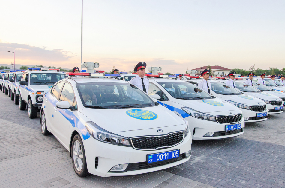 Алматы облысы полицейлеріне жаңа 50 қызметтік көлік табыс етілді