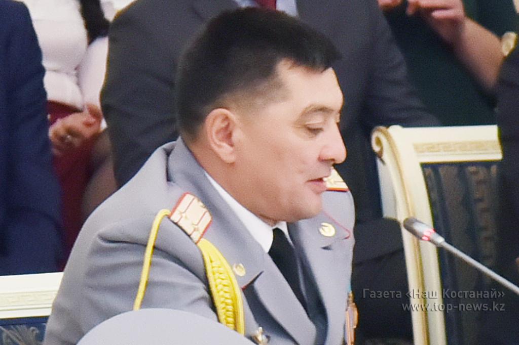 Полицей Жүнісов: "Әкеміз – Назарбаев. Біз бәріміз "назарбаевшымыз"