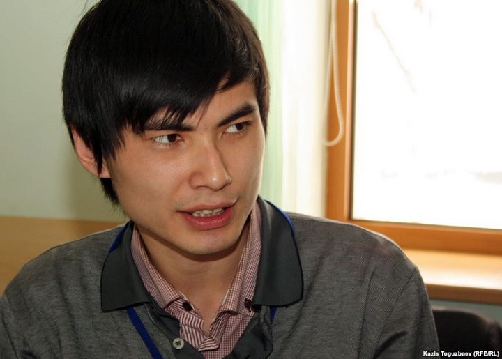 Блогер Ринат Кибраев жезөкшелерге жеңгетай болғаны үшін сотталды