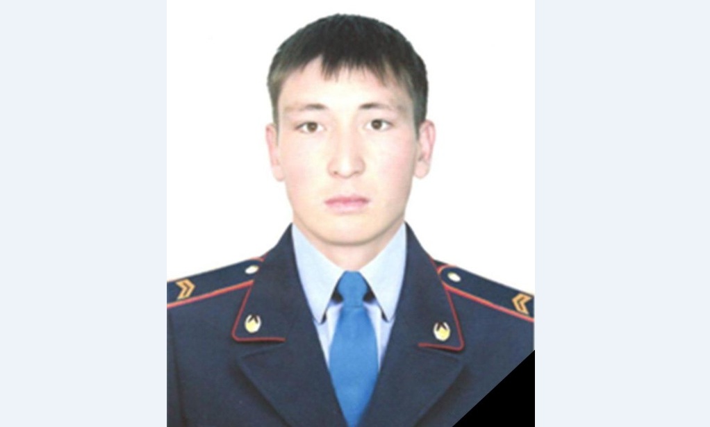 Алматыдағы атыс: ауыр жарақат алған полицей қайтыс болды