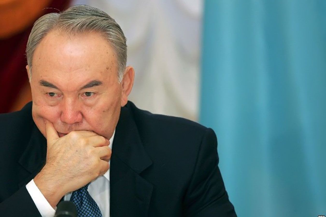 Назарбаев: "Қазақстанда командамен жұмыс ауыстыру он есеге азайған"