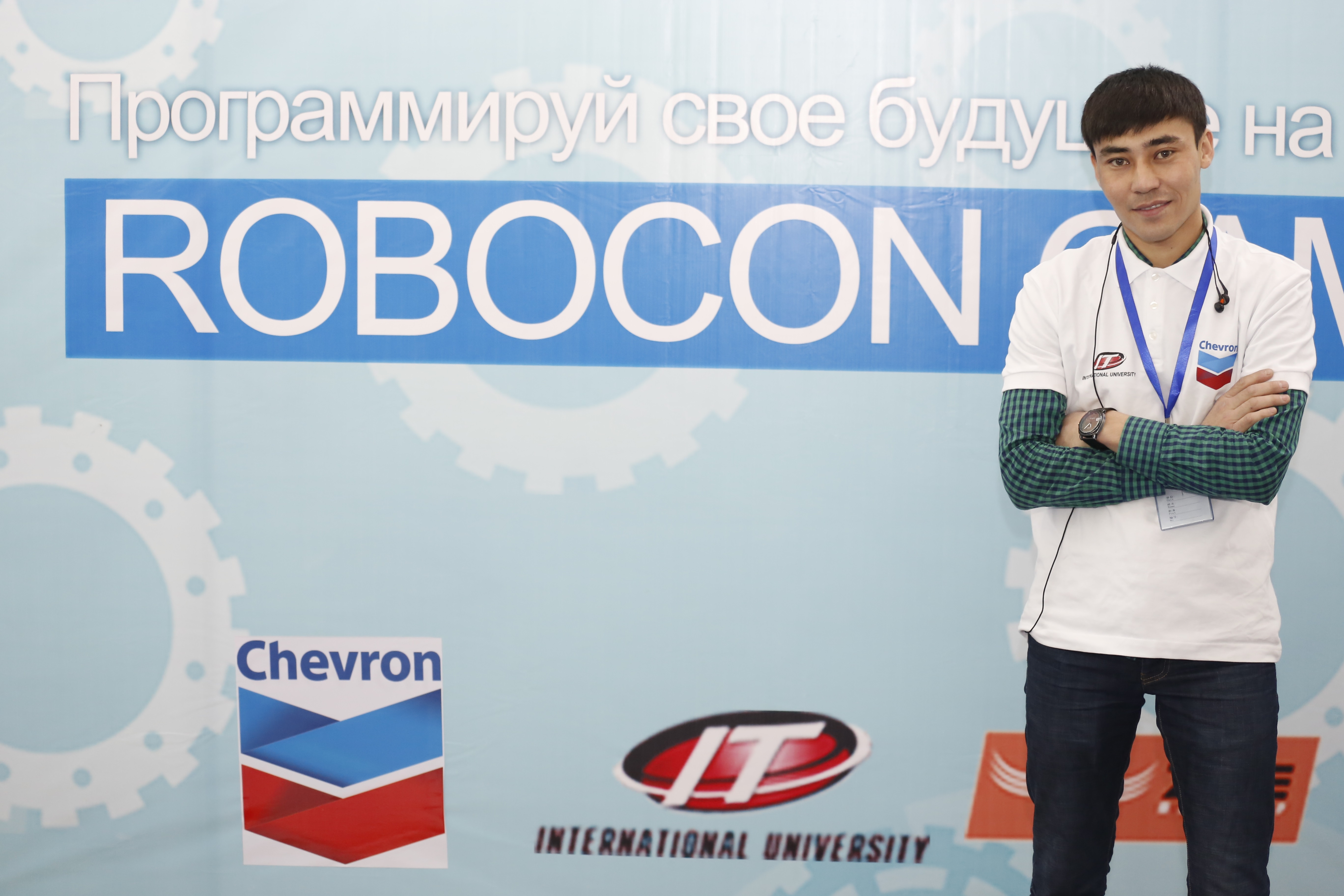 В Алматы прошел первый чемпионат по робототехнике среди школьников!