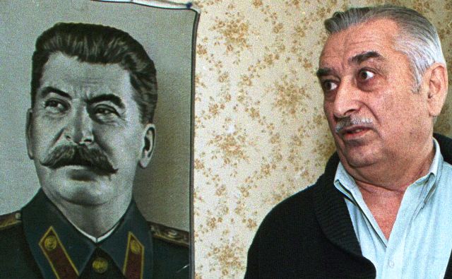 Сталиннің немересі: Билік басында ұрылар отыр